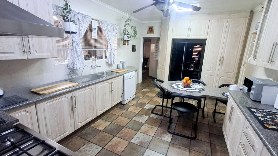 3 Bedroom Property for Sale in Vaalpark Free State